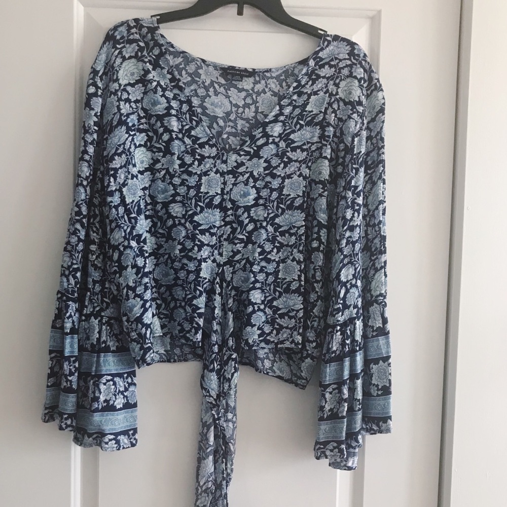 American Eagle floral pattern wrap around blouse